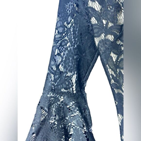 Black and Gold Lace Dress With Lace 3/4 Bell Sleeve New With Tags XS - Picture 7 of 16